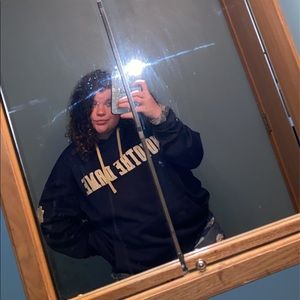 Meet your Posher, Nikki